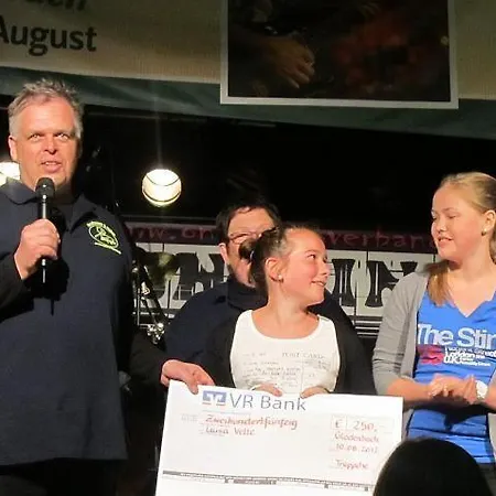 Zum Treppche Garni Hotel 3*