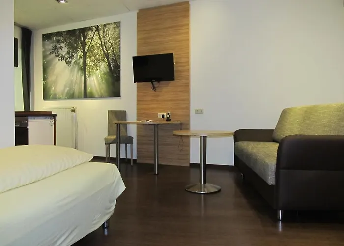 Zum Treppche Garni Hotel